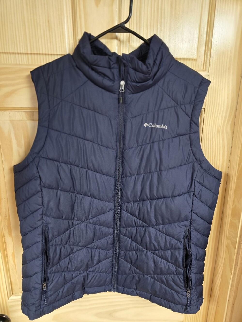 Columbia Navy Quilted Insulated Vest